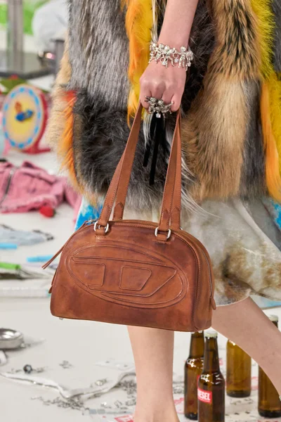 Look 94
